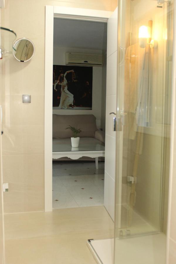 Apartamento Jardin Cerca Del Centro Sevilla Exteriör bild